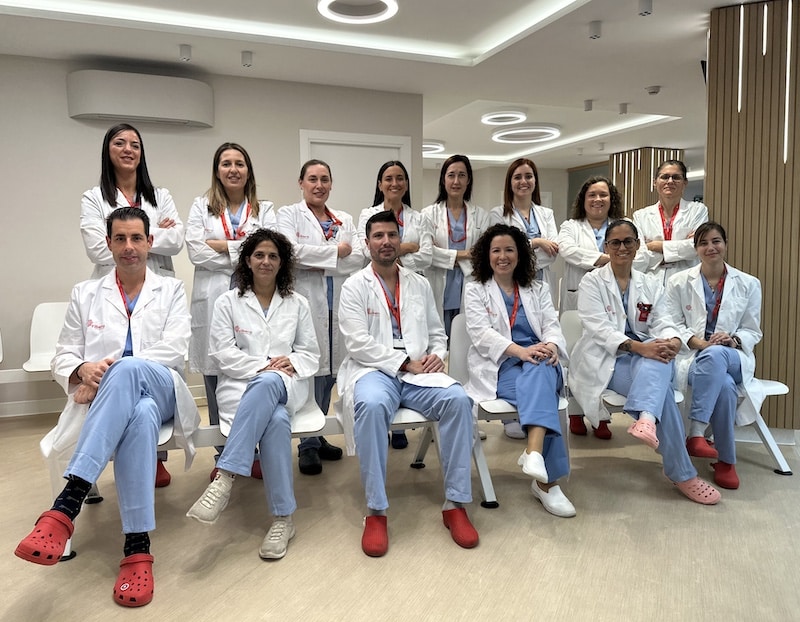 Cristina Serra con los supervisores y coordinadores de enfermería
